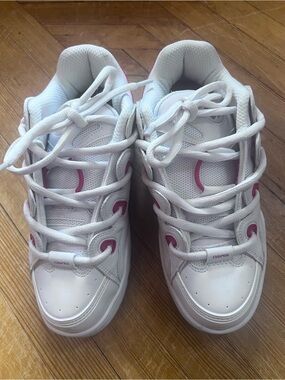 Osiris men’s skateboard sneakers White and Ref Skateboard Sneakers size 8.5